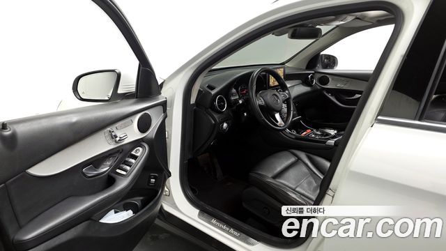 Mercedes-Benz GLC-Class GLC220 d 4MATIC