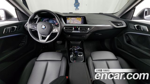 BMW 2-Series 220i Advantage