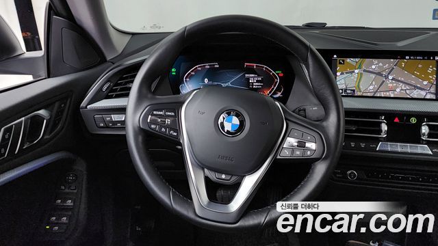 BMW 2-Series 220i Advantage