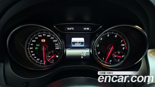 Mercedes-Benz CLA-Class CLA220 AMG Line
