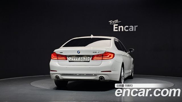 BMW 5-Series 530i xDrive Luxury Plus