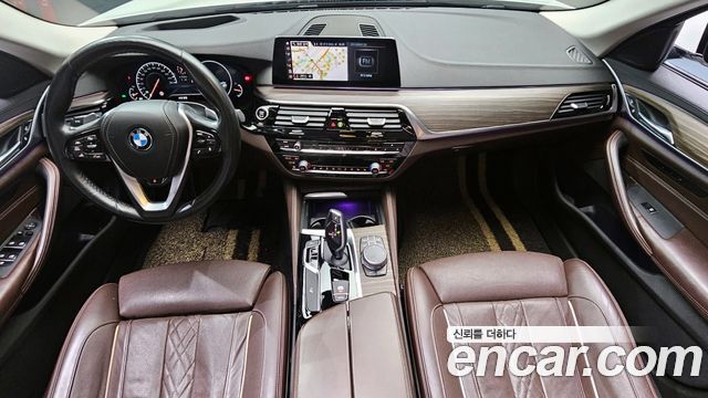 BMW 5-Series 530i xDrive Luxury Plus