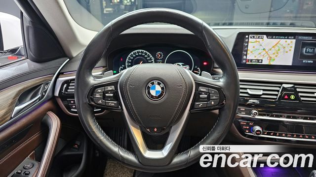 BMW 5-Series 530i xDrive Luxury Plus