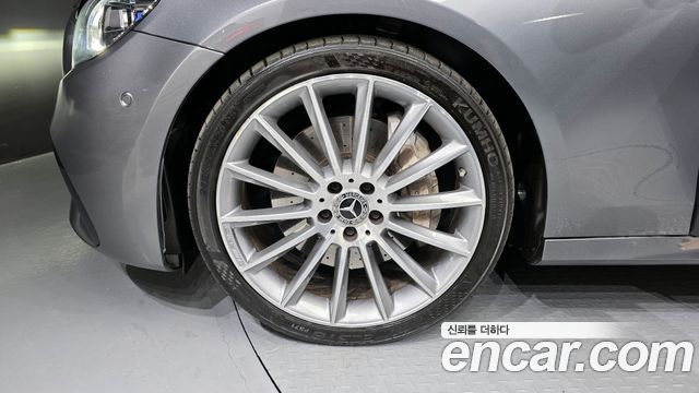 Mercedes-Benz E-Class E350 4MATIC AMG Line