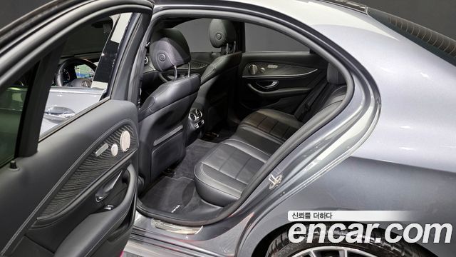 Mercedes-Benz E-Class E350 4MATIC AMG Line