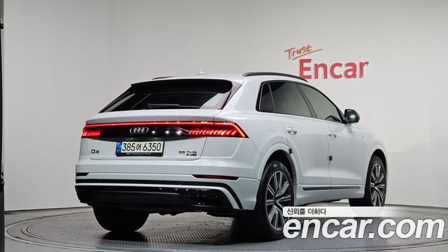 Audi Q8 55 TFSI Quattro Premium