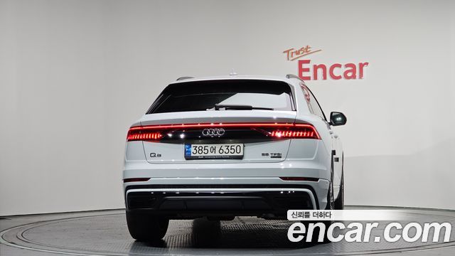 Audi Q8 55 TFSI Quattro Premium