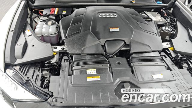 Audi Q8 55 TFSI Quattro Premium