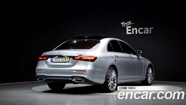 Mercedes-Benz E-Class E350 4MATIC AMG Line