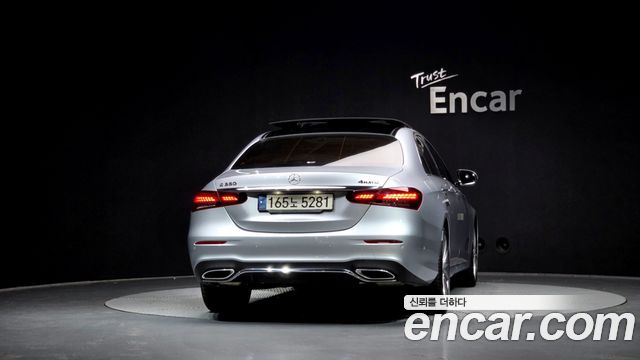 Mercedes-Benz E-Class E350 4MATIC AMG Line
