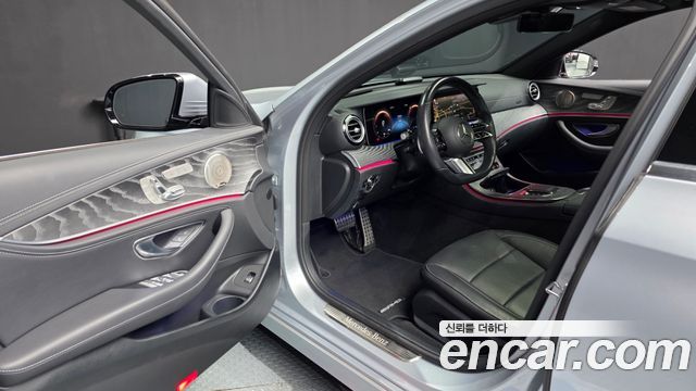 Mercedes-Benz E-Class E350 4MATIC AMG Line