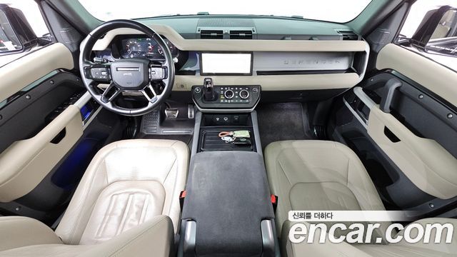 Land Rover Defender 110 D250 SE