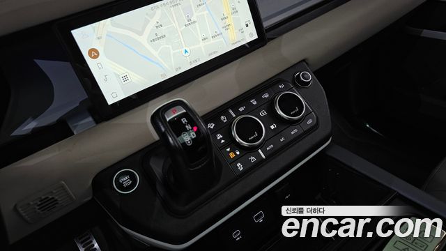 Land Rover Defender 110 D250 SE