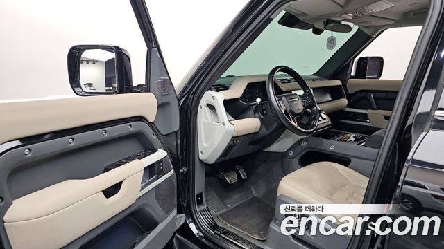 Land Rover Defender 110 D250 SE