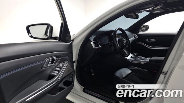 BMW 3-Series 320d Touring M Sport