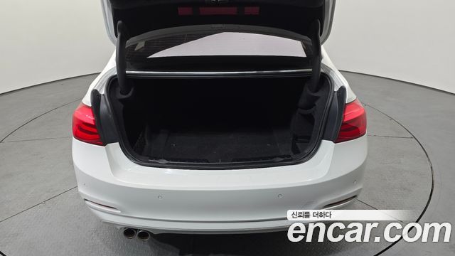 BMW 3-Series 320d