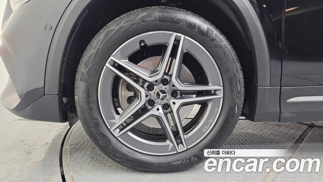 Mercedes-Benz GLA-Class GLA250 4MATIC