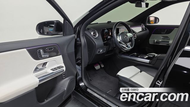 Mercedes-Benz GLA-Class GLA250 4MATIC