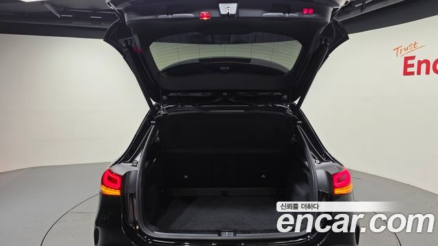 Mercedes-Benz GLA-Class GLA250 4MATIC