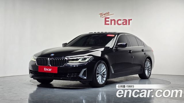 BMW 5-Series 520i Luxury