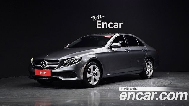 Mercedes-Benz E-Class E220d 4MATIC Avantgarde