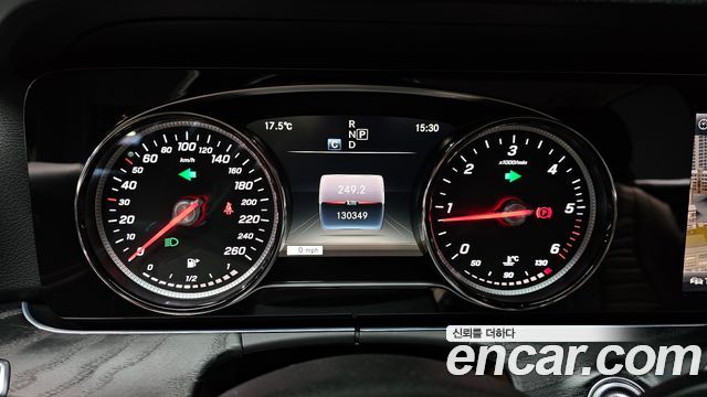 Mercedes-Benz E-Class E220d 4MATIC Avantgarde