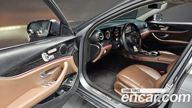 Mercedes-Benz E-Class E220d 4MATIC Avantgarde