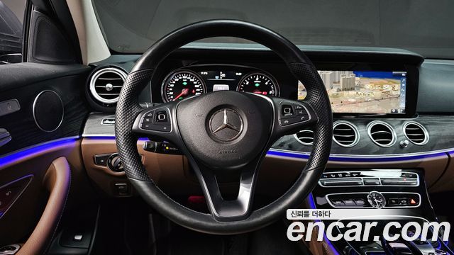 Mercedes-Benz E-Class E220d 4MATIC Avantgarde