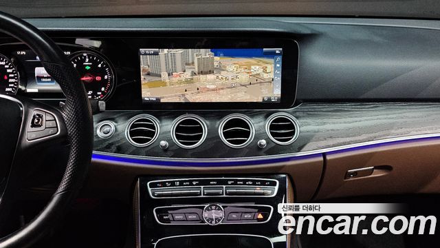 Mercedes-Benz E-Class E220d 4MATIC Avantgarde