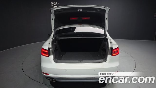 Audi A4 35 TDI Quattro Premium