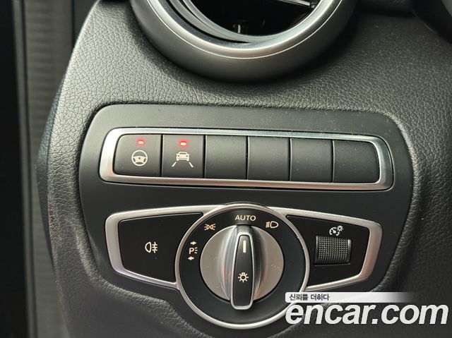 Mercedes-Benz C-Class C200 AMG Line