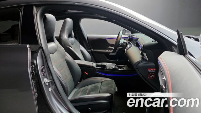 Mercedes-Benz CLA-Class CLA250 4MATIC