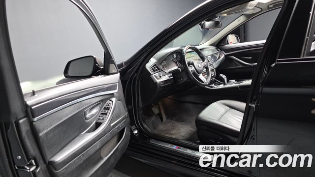 BMW 5-Series 530d xDrive M Aero Dynamic