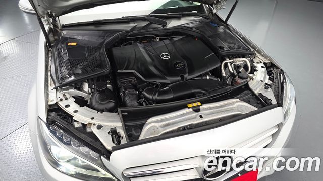 Mercedes-Benz C-Class C220 d Avantgarde