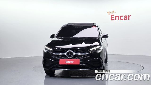 Mercedes-Benz GLA-Class GLA250 4MATIC