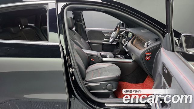 Mercedes-Benz GLA-Class GLA250 4MATIC