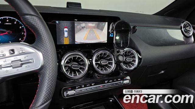 Mercedes-Benz GLA-Class GLA250 4MATIC