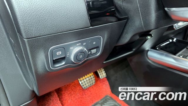 Mercedes-Benz GLA-Class GLA250 4MATIC