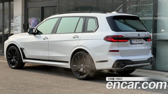 BMW X7 M60i xDrive M sport 6STR