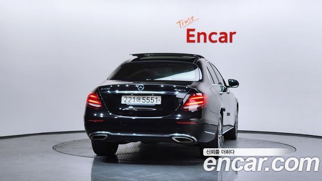 Mercedes-Benz E-Class E450 4MATIC Exclusive