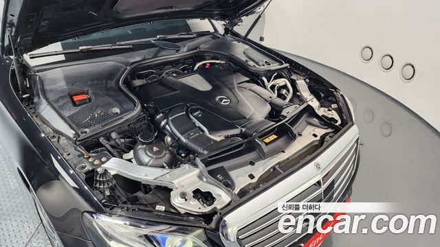 Mercedes-Benz E-Class E450 4MATIC Exclusive