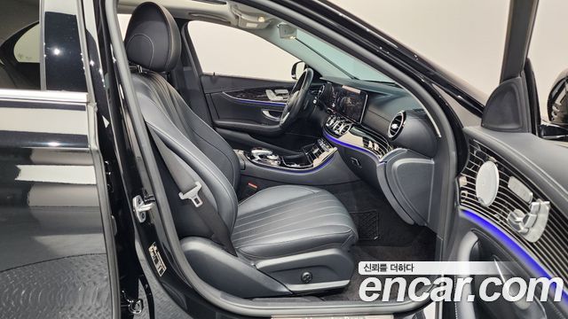 Mercedes-Benz E-Class E450 4MATIC Exclusive