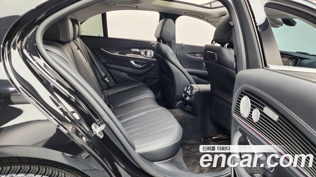 Mercedes-Benz E-Class E450 4MATIC Exclusive