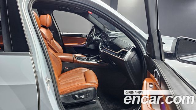 BMW X7 xDrive 40i M Sport 7STR
