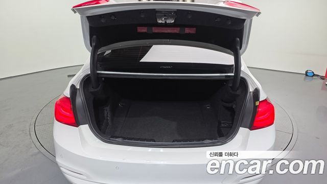 BMW 3-Series 320d