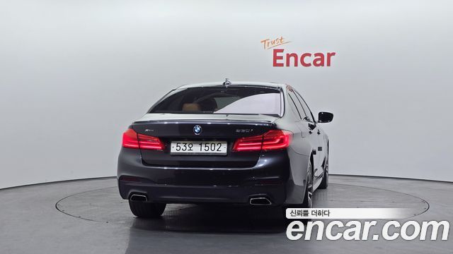 BMW 5-Series 530i xDrive M Sport Package