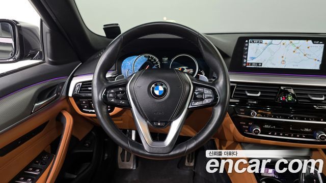 BMW 5-Series 530i xDrive M Sport Package