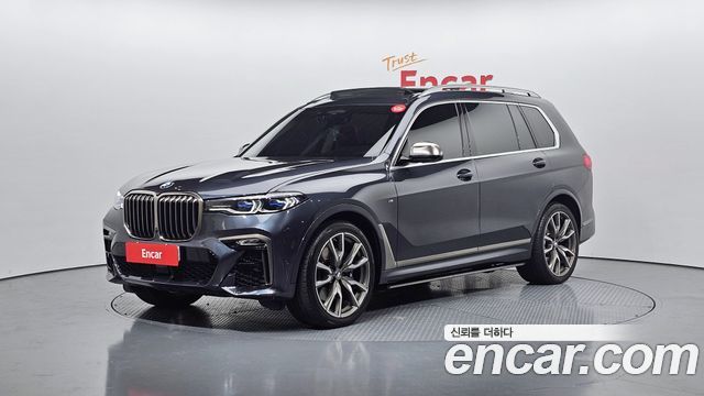 BMW X7 M50i 6STR