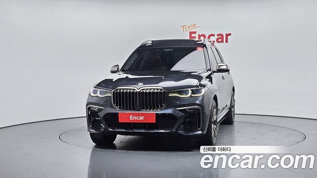 BMW X7 M50i 6STR