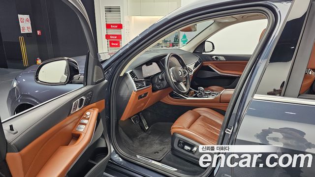 BMW X7 M50i 6STR